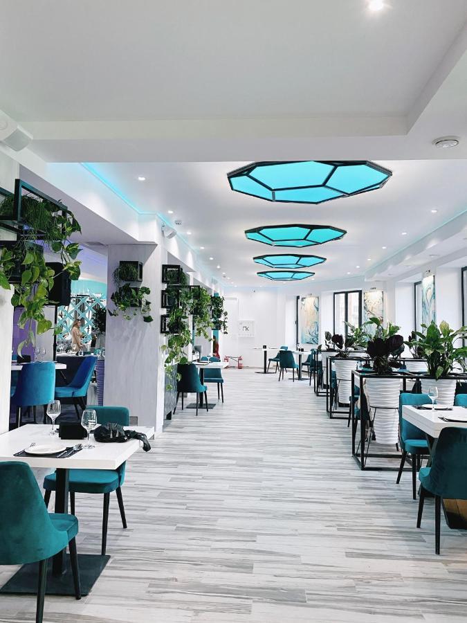 Stella Hotel เตอร์โนปิล ภายนอก รูปภาพ