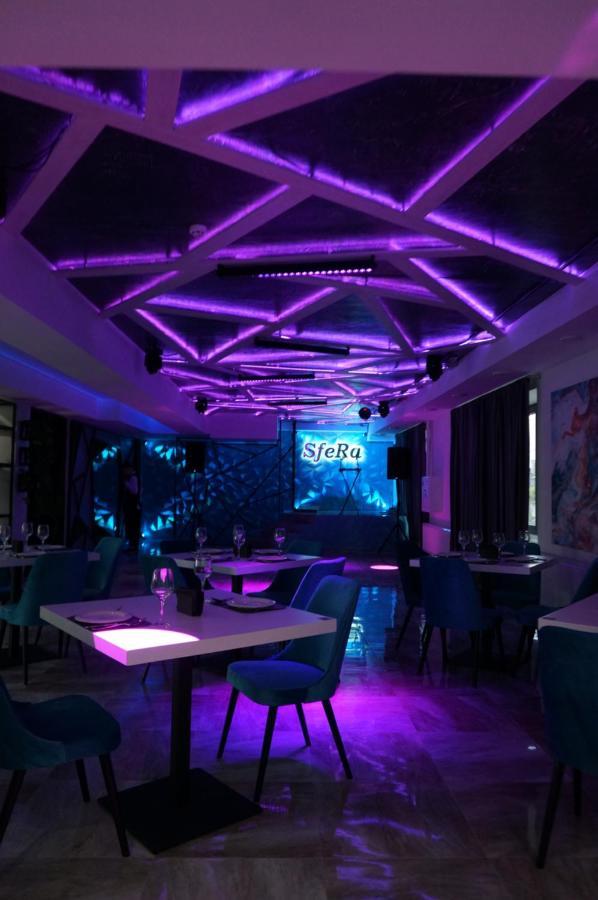 Stella Hotel เตอร์โนปิล ภายนอก รูปภาพ